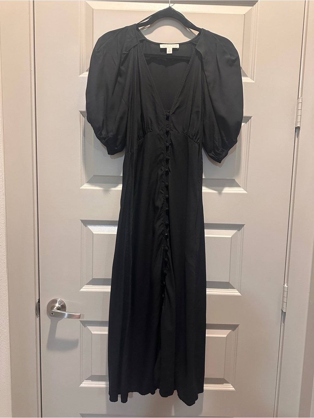 Chelsea & Violet Black Puff-Sleeve Button-Front Maxi Dress